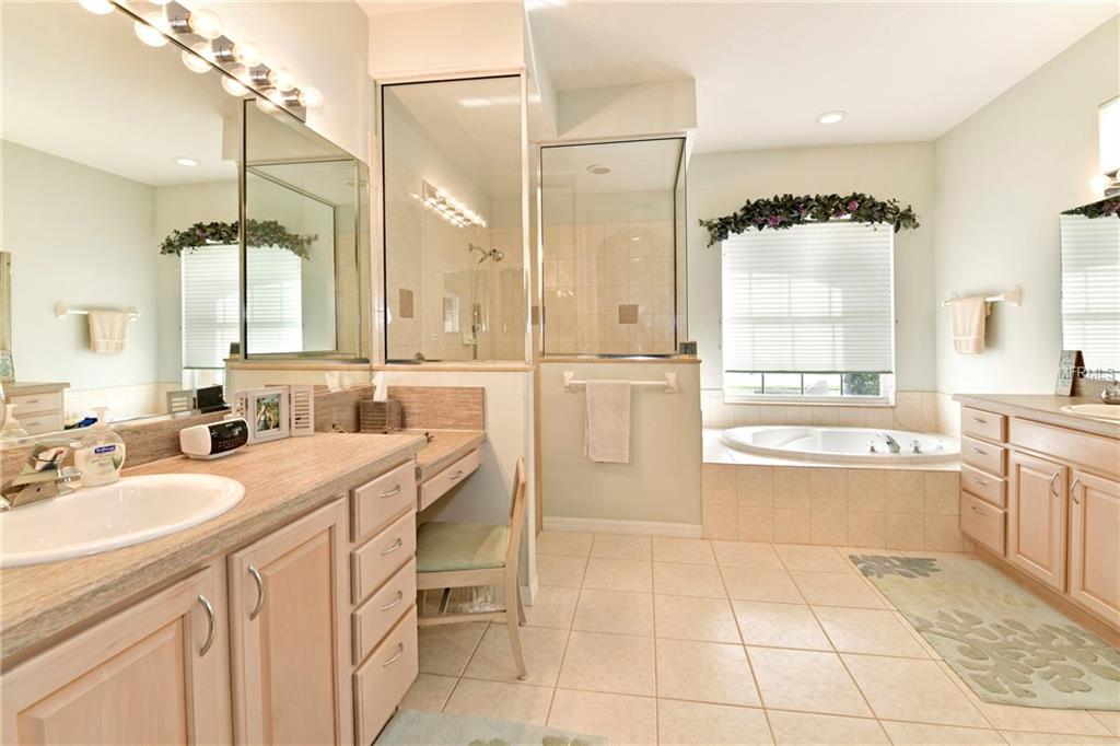 6721 64TH TERRACE E, BRADENTON, Florida 34203, 3 Bedrooms Bedrooms, 7 Rooms Rooms,2 BathroomsBathrooms,Residential,For sale,64TH,A4210018