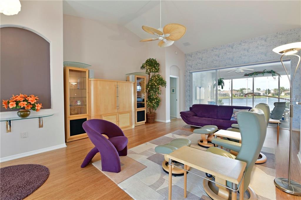 6721 64TH TERRACE E, BRADENTON, Florida 34203, 3 Bedrooms Bedrooms, 7 Rooms Rooms,2 BathroomsBathrooms,Residential,For sale,64TH,A4210018