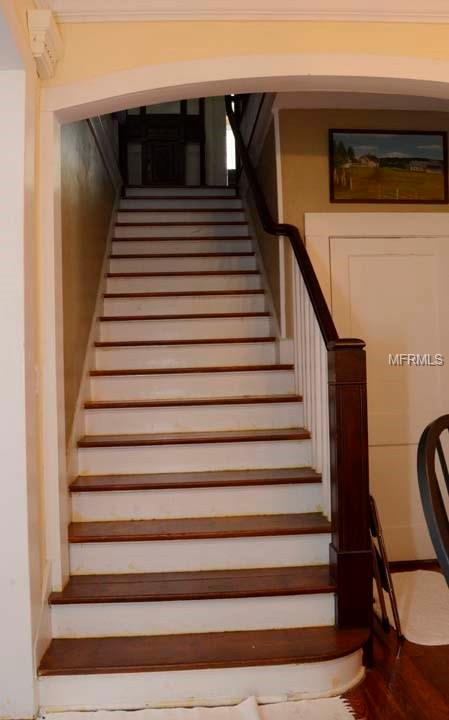 146 E WARNER STREET, GROVELAND, Florida 34736, 3 Bedrooms Bedrooms, 10 Rooms Rooms,3 BathroomsBathrooms,Residential,For sale,WARNER,G4842442