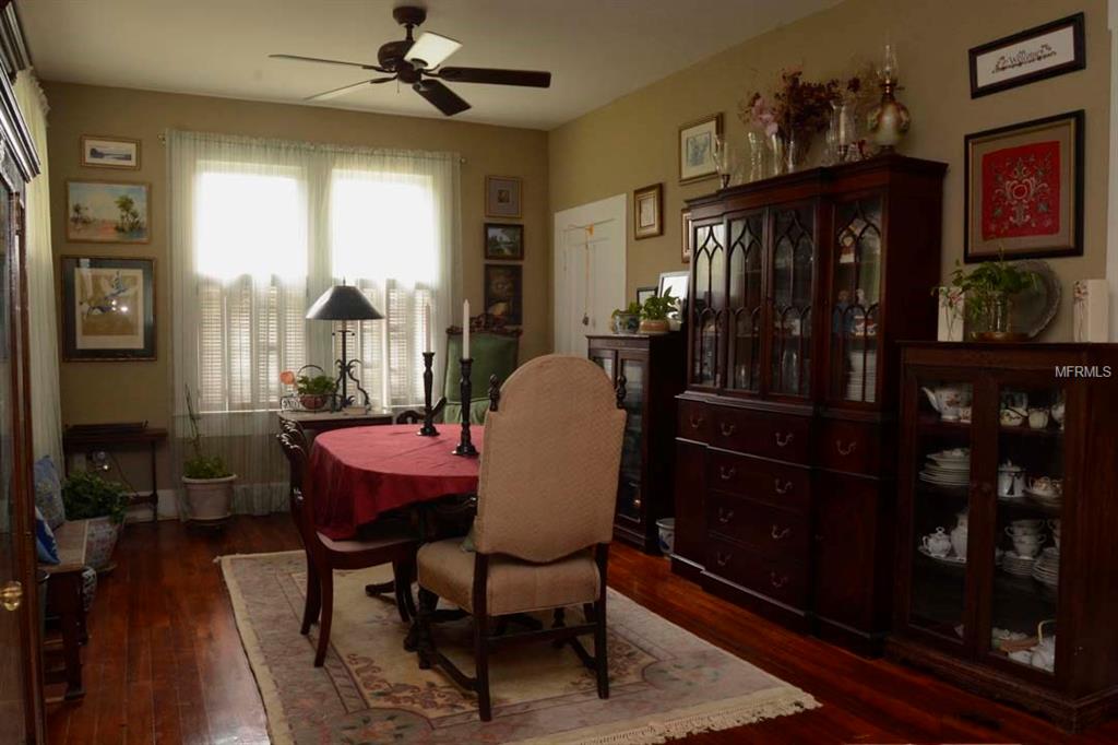 146 E WARNER STREET, GROVELAND, Florida 34736, 3 Bedrooms Bedrooms, 10 Rooms Rooms,3 BathroomsBathrooms,Residential,For sale,WARNER,G4842442