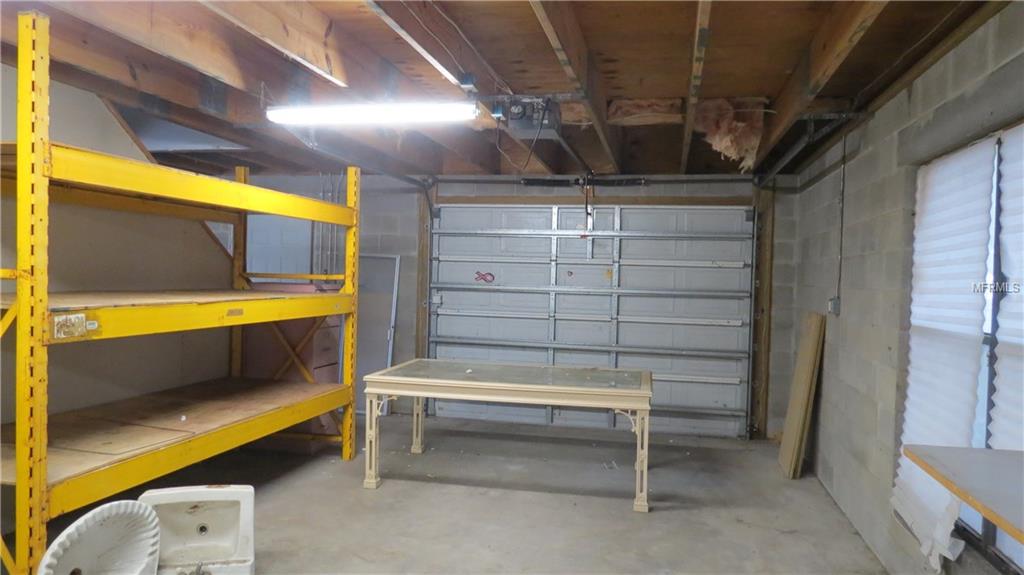 146 E WARNER STREET, GROVELAND, Florida 34736, 3 Bedrooms Bedrooms, 10 Rooms Rooms,3 BathroomsBathrooms,Residential,For sale,WARNER,G4842442