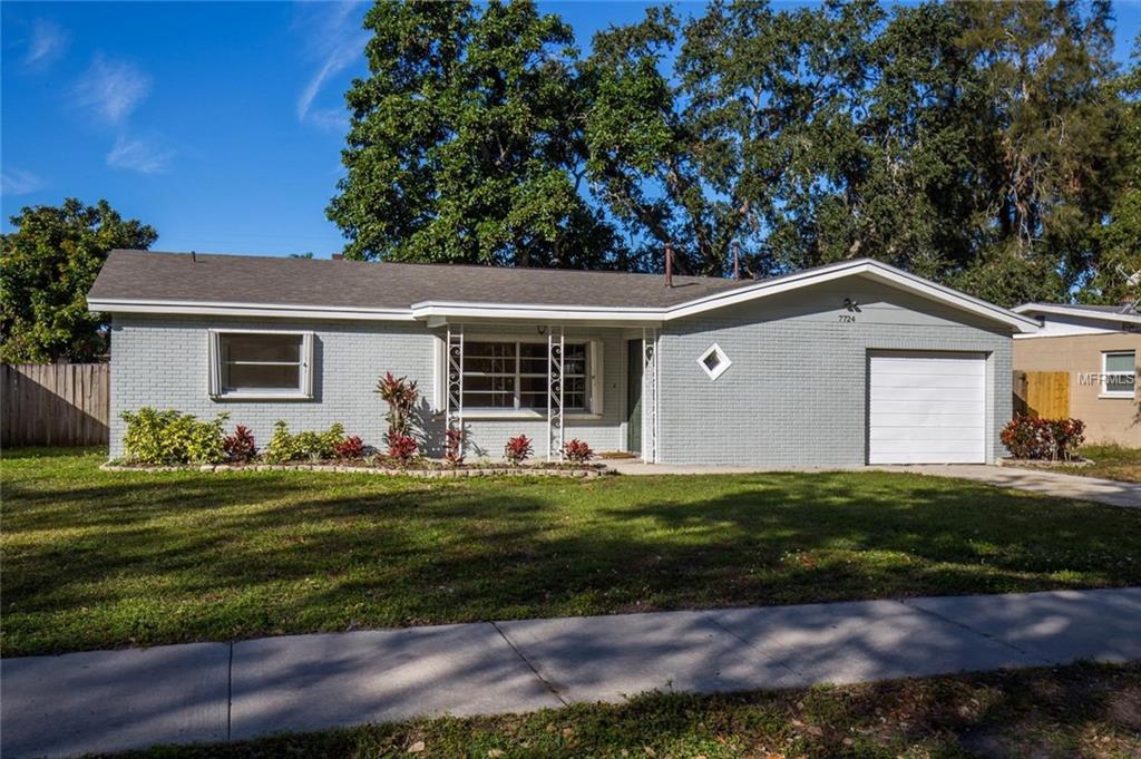 7724 90TH WAY, SEMINOLE, Florida 33777, 3 Bedrooms Bedrooms, 8 Rooms Rooms,2 BathroomsBathrooms,Residential,For sale,90TH,A4206545