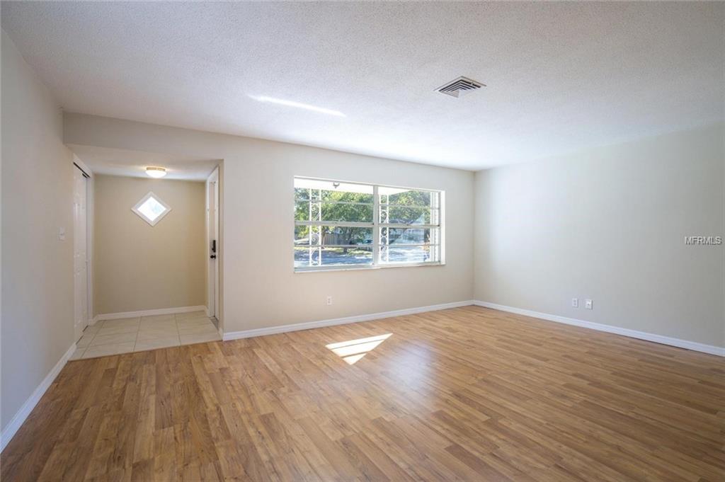 7724 90TH WAY, SEMINOLE, Florida 33777, 3 Bedrooms Bedrooms, 8 Rooms Rooms,2 BathroomsBathrooms,Residential,For sale,90TH,A4206545