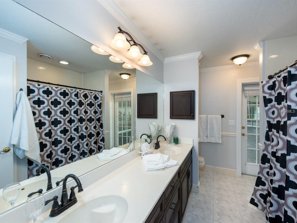 5246 ASHLEY PARKWAY, SARASOTA, Florida 34241, 3 Bedrooms Bedrooms, 9 Rooms Rooms,3 BathroomsBathrooms,Residential,For sale,ASHLEY,A4208154