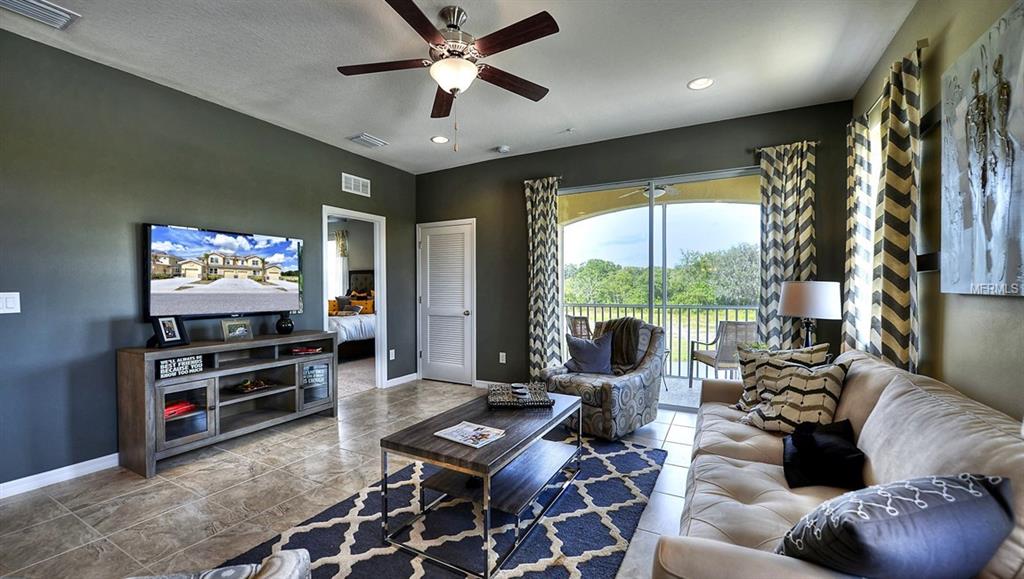 8372 ENCLAVE WAY, SARASOTA, Florida 34243, 3 Bedrooms Bedrooms, 7 Rooms Rooms,2 BathroomsBathrooms,Residential,For sale,ENCLAVE,T2926010