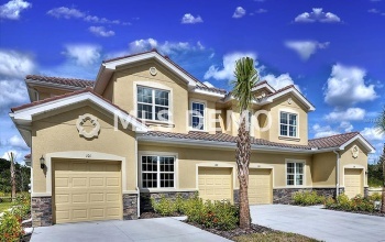 8372 ENCLAVE WAY, SARASOTA, Florida 34243, 3 Bedrooms Bedrooms, 7 Rooms Rooms,2 BathroomsBathrooms,Residential,For sale,ENCLAVE,T2926010