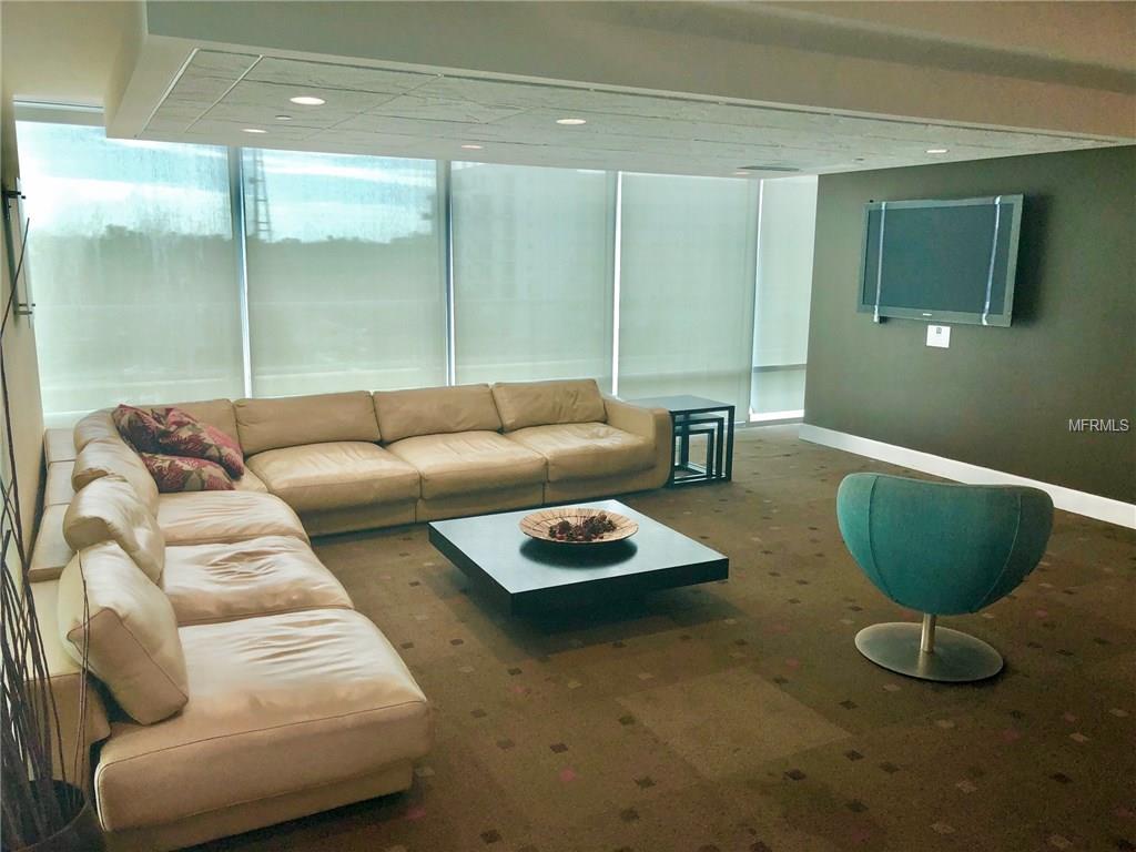 101 S EOLA DRIVE, ORLANDO, Florida 32801, 1 Bedroom Bedrooms, 4 Rooms Rooms,1 BathroomBathrooms,Residential,For sale,EOLA,O5560802