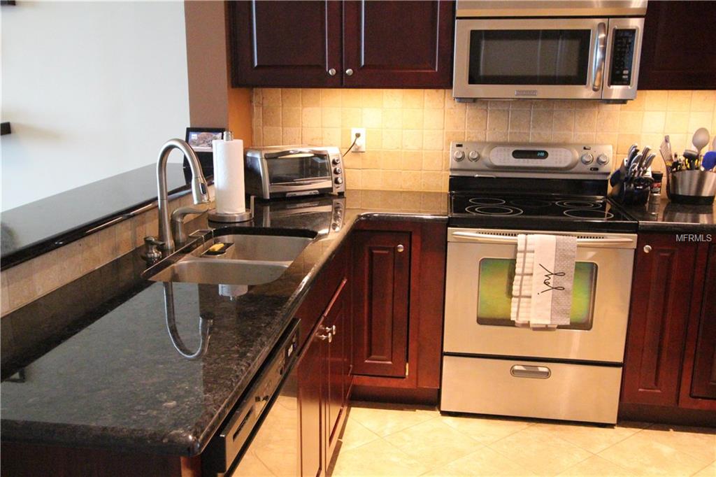 101 S EOLA DRIVE, ORLANDO, Florida 32801, 1 Bedroom Bedrooms, 4 Rooms Rooms,1 BathroomBathrooms,Residential,For sale,EOLA,O5560802