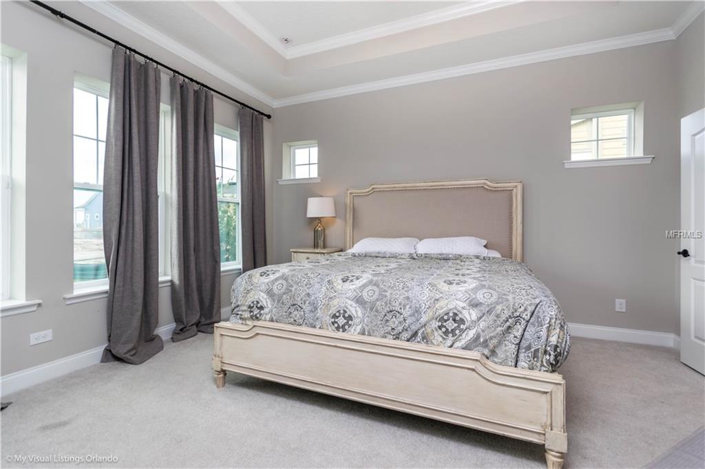 1046 HUNTSPOINT STREET, WINTER GARDEN, Florida 34787, 3 Bedrooms Bedrooms, 7 Rooms Rooms,2 BathroomsBathrooms,Residential,For sale,HUNTSPOINT,O5561581