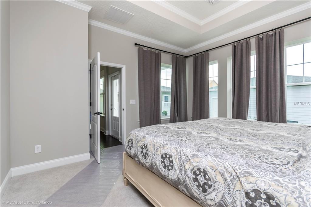 1046 HUNTSPOINT STREET, WINTER GARDEN, Florida 34787, 3 Bedrooms Bedrooms, 7 Rooms Rooms,2 BathroomsBathrooms,Residential,For sale,HUNTSPOINT,O5561581