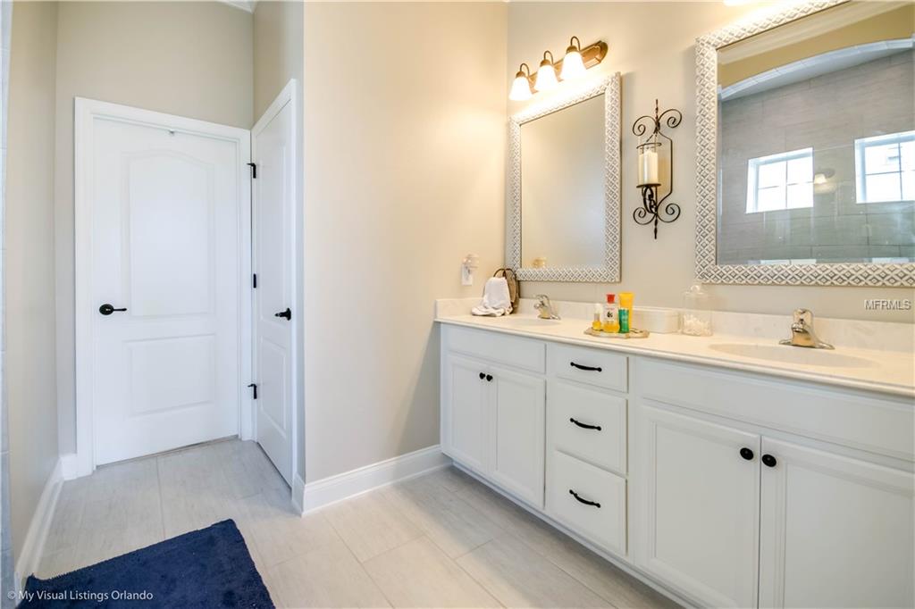 1046 HUNTSPOINT STREET, WINTER GARDEN, Florida 34787, 3 Bedrooms Bedrooms, 7 Rooms Rooms,2 BathroomsBathrooms,Residential,For sale,HUNTSPOINT,O5561581