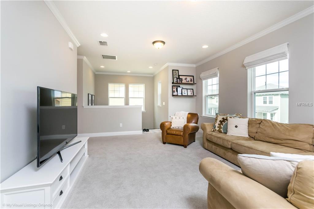 1046 HUNTSPOINT STREET, WINTER GARDEN, Florida 34787, 3 Bedrooms Bedrooms, 7 Rooms Rooms,2 BathroomsBathrooms,Residential,For sale,HUNTSPOINT,O5561581