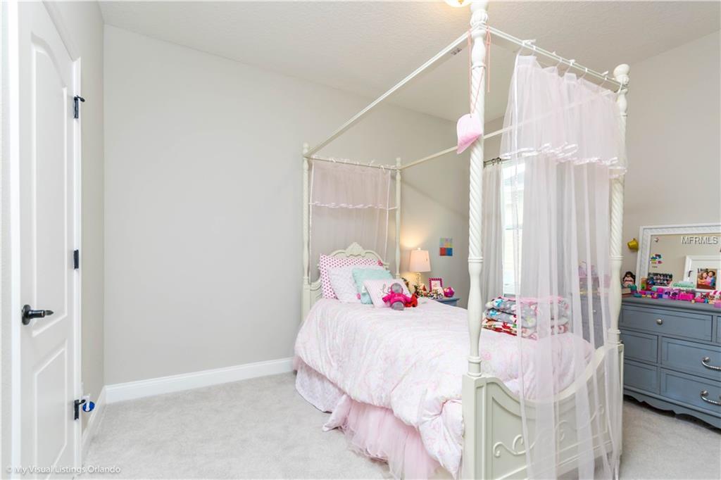 1046 HUNTSPOINT STREET, WINTER GARDEN, Florida 34787, 3 Bedrooms Bedrooms, 7 Rooms Rooms,2 BathroomsBathrooms,Residential,For sale,HUNTSPOINT,O5561581