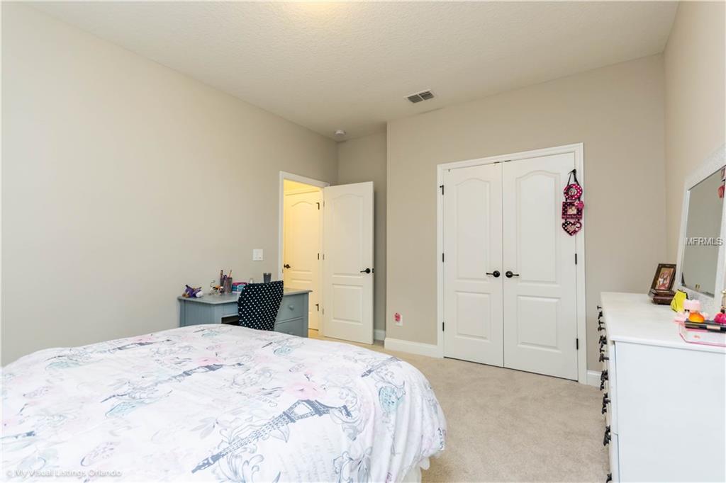 1046 HUNTSPOINT STREET, WINTER GARDEN, Florida 34787, 3 Bedrooms Bedrooms, 7 Rooms Rooms,2 BathroomsBathrooms,Residential,For sale,HUNTSPOINT,O5561581