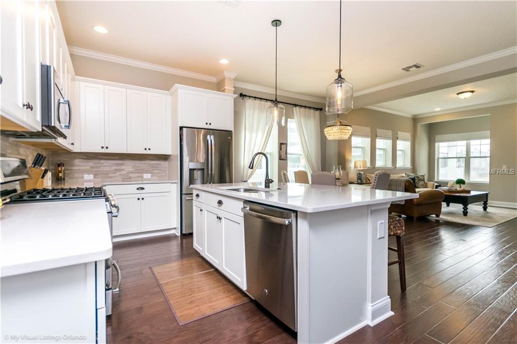 1046 HUNTSPOINT STREET, WINTER GARDEN, Florida 34787, 3 Bedrooms Bedrooms, 7 Rooms Rooms,2 BathroomsBathrooms,Residential,For sale,HUNTSPOINT,O5561581