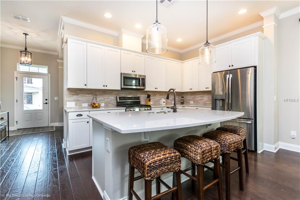 1046 HUNTSPOINT STREET, WINTER GARDEN, Florida 34787, 3 Bedrooms Bedrooms, 7 Rooms Rooms,2 BathroomsBathrooms,Residential,For sale,HUNTSPOINT,O5561581