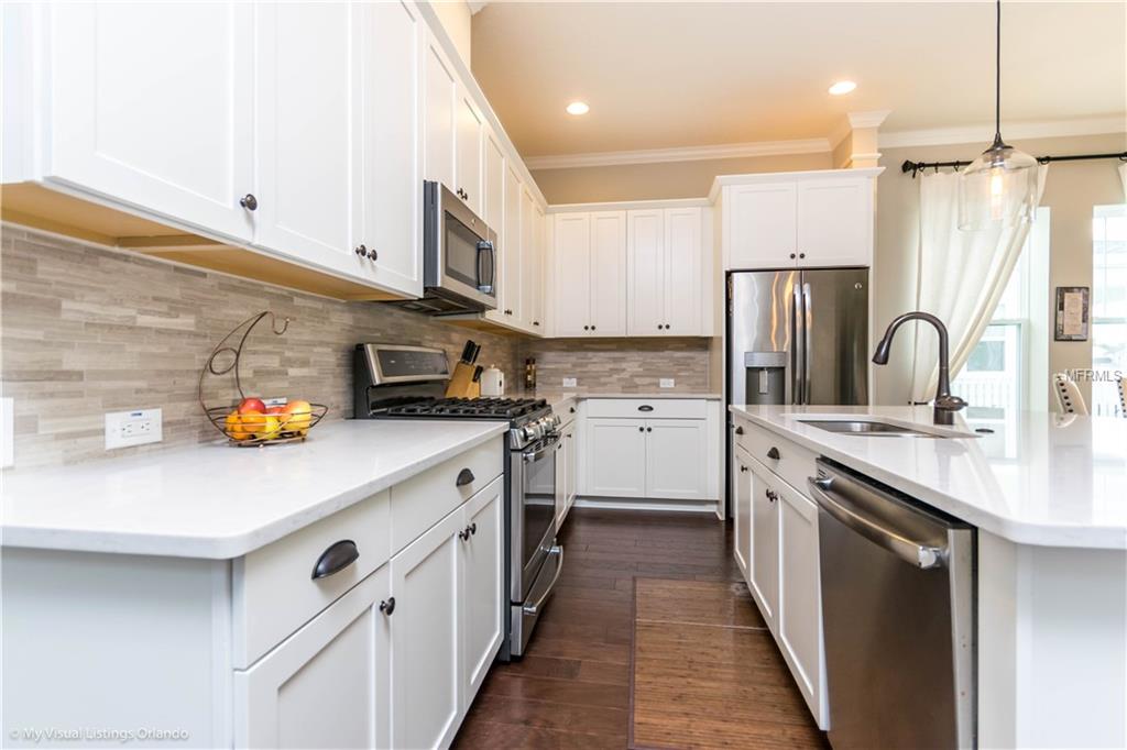 1046 HUNTSPOINT STREET, WINTER GARDEN, Florida 34787, 3 Bedrooms Bedrooms, 7 Rooms Rooms,2 BathroomsBathrooms,Residential,For sale,HUNTSPOINT,O5561581