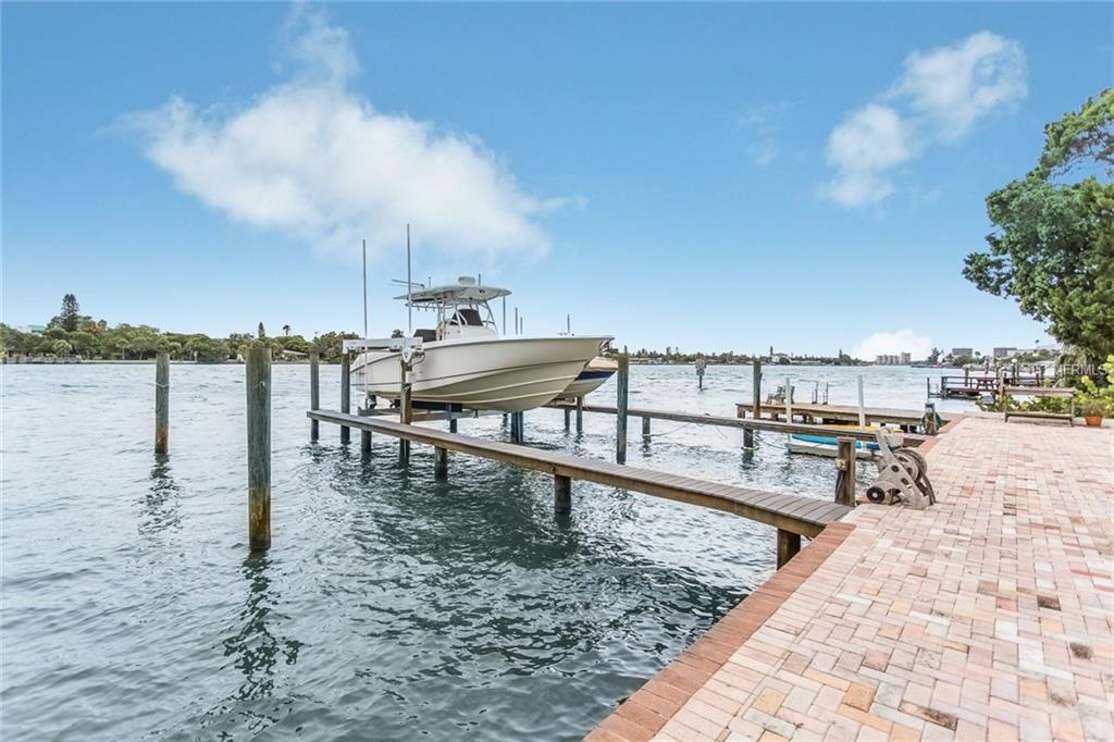 143 94TH AVENUE, TREASURE ISLAND, Florida 33706, 2 Bedrooms Bedrooms, 5 Rooms Rooms,2 BathroomsBathrooms,Residential,For sale,94TH,U7828527