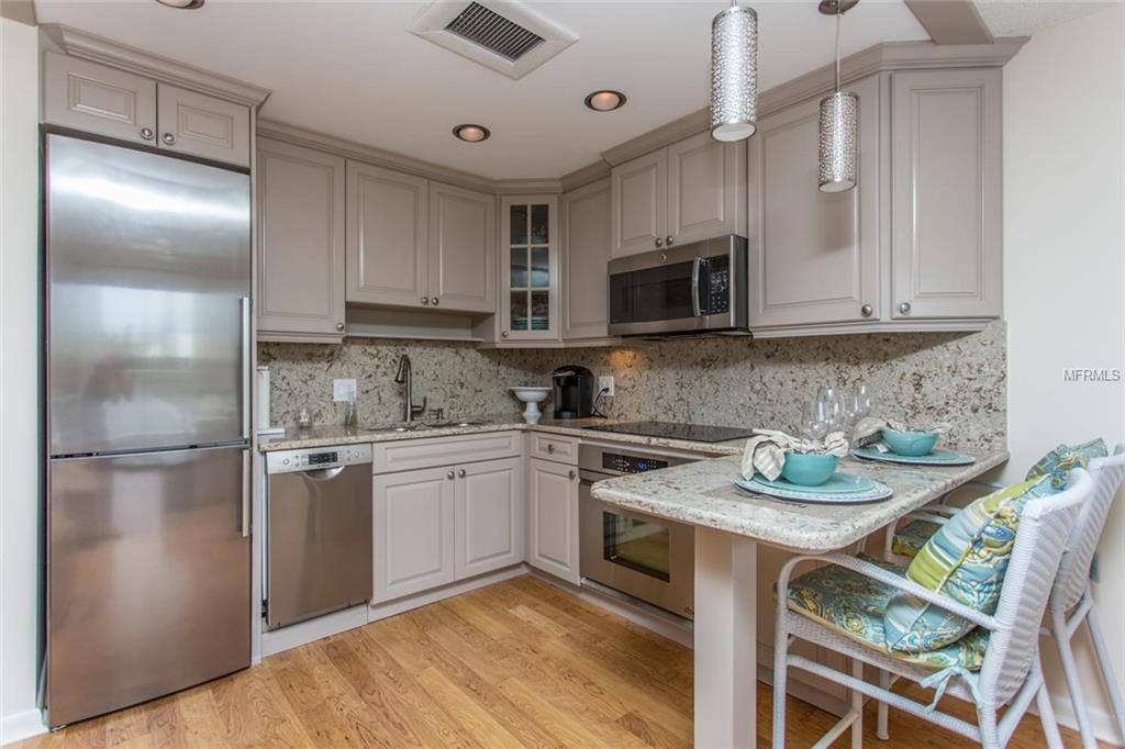 143 94TH AVENUE, TREASURE ISLAND, Florida 33706, 2 Bedrooms Bedrooms, 5 Rooms Rooms,2 BathroomsBathrooms,Residential,For sale,94TH,U7828527