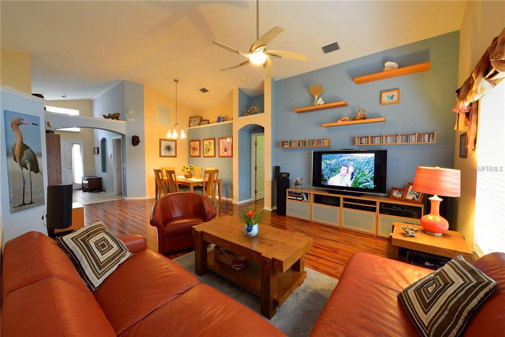 6712 WATERTON DRIVE, RIVERVIEW, Florida 33578, 3 Bedrooms Bedrooms, 6 Rooms Rooms,2 BathroomsBathrooms,Residential,For sale,WATERTON,T2908372