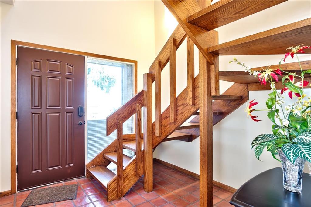 16800 GULF BOULEVARD, NORTH REDINGTON BEACH, Florida 33708, 3 Bedrooms Bedrooms, 6 Rooms Rooms,2 BathroomsBathrooms,Residential,For sale,GULF,U7838895