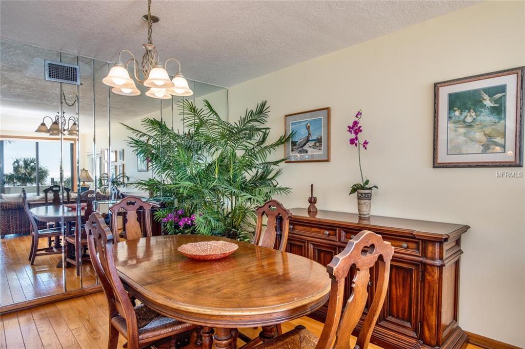 16800 GULF BOULEVARD, NORTH REDINGTON BEACH, Florida 33708, 3 Bedrooms Bedrooms, 6 Rooms Rooms,2 BathroomsBathrooms,Residential,For sale,GULF,U7838895