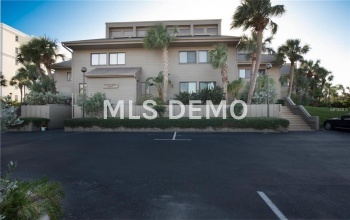 16800 GULF BOULEVARD, NORTH REDINGTON BEACH, Florida 33708, 3 Bedrooms Bedrooms, 6 Rooms Rooms,2 BathroomsBathrooms,Residential,For sale,GULF,U7838895