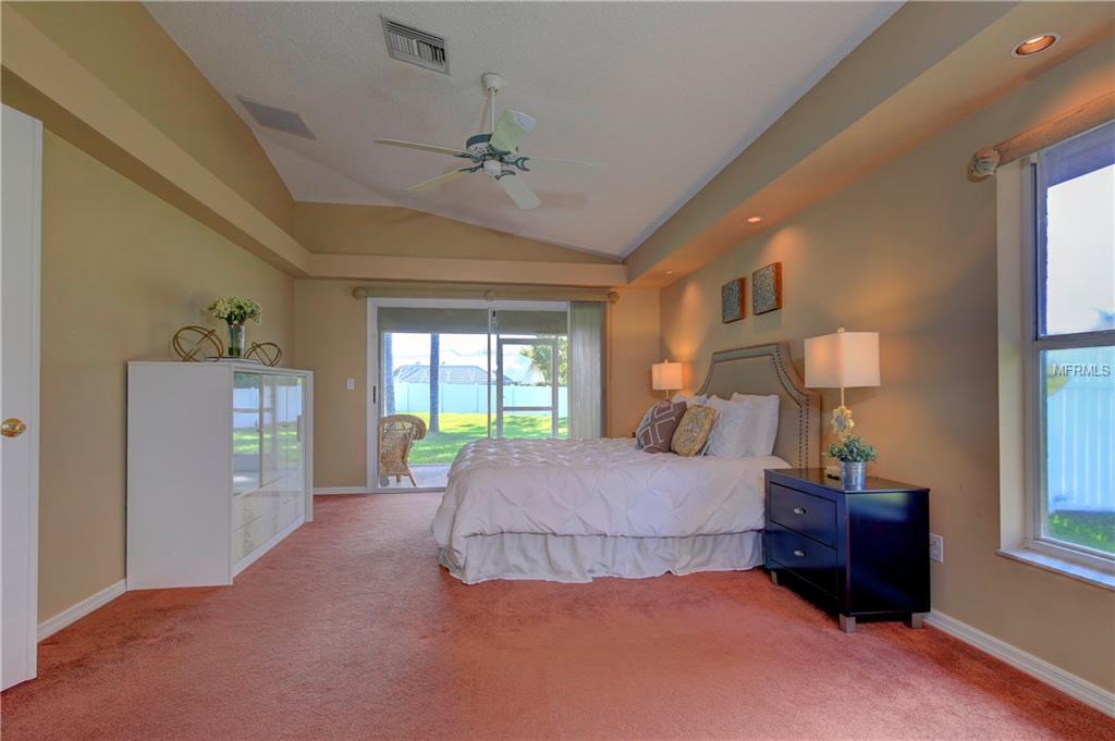 4172 BOYD LANE, PALM HARBOR, Florida 34685, 4 Bedrooms Bedrooms, 8 Rooms Rooms,2 BathroomsBathrooms,Residential,For sale,BOYD,U7840248