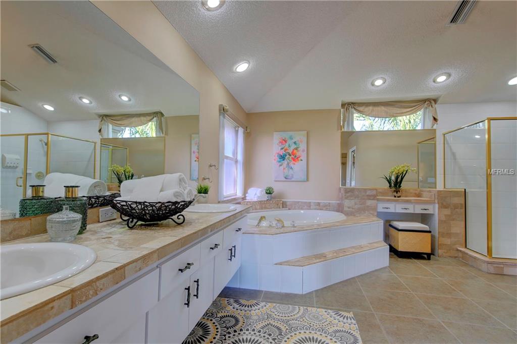 4172 BOYD LANE, PALM HARBOR, Florida 34685, 4 Bedrooms Bedrooms, 8 Rooms Rooms,2 BathroomsBathrooms,Residential,For sale,BOYD,U7840248