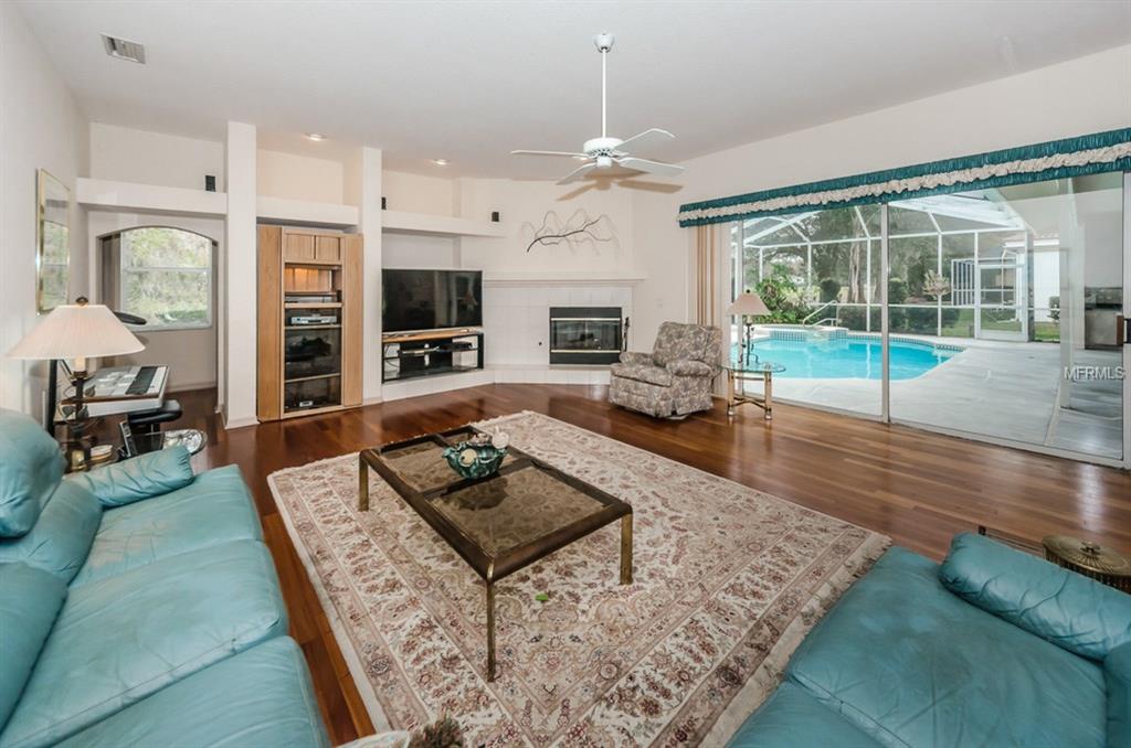 1222 BERKSHIRE LANE, TARPON SPRINGS, Florida 34688, 4 Bedrooms Bedrooms, 3 Rooms Rooms,3 BathroomsBathrooms,Residential,For sale,BERKSHIRE,U7843183