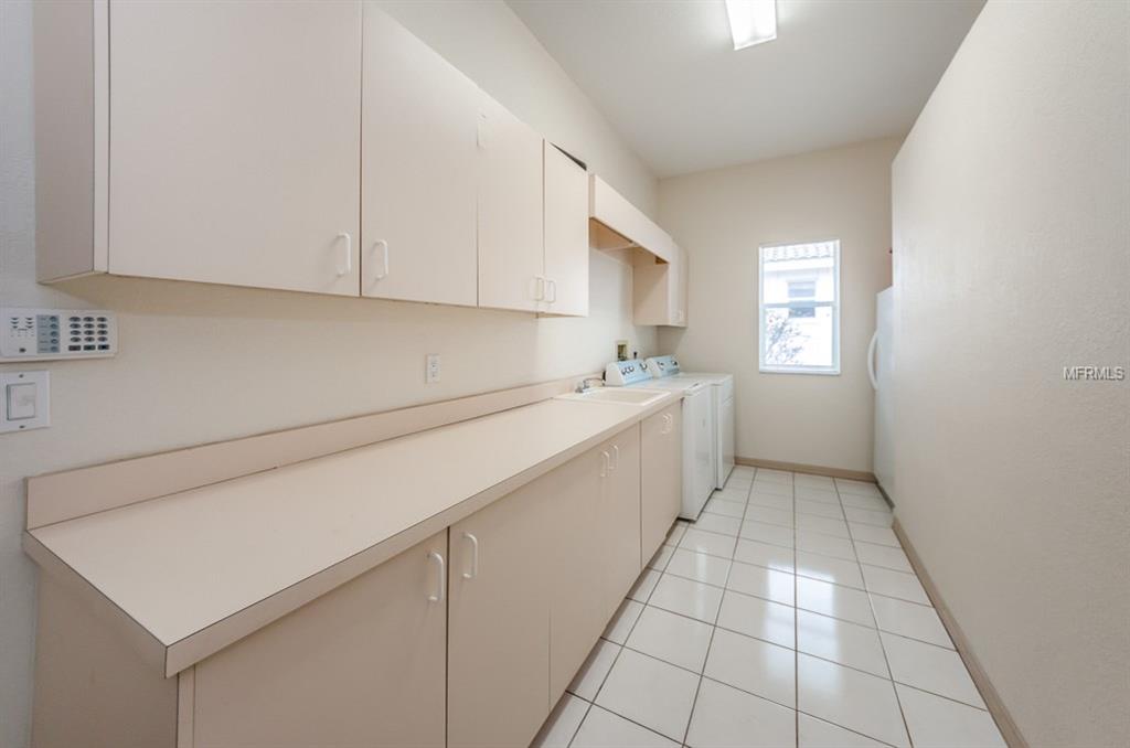 1222 BERKSHIRE LANE, TARPON SPRINGS, Florida 34688, 4 Bedrooms Bedrooms, 3 Rooms Rooms,3 BathroomsBathrooms,Residential,For sale,BERKSHIRE,U7843183