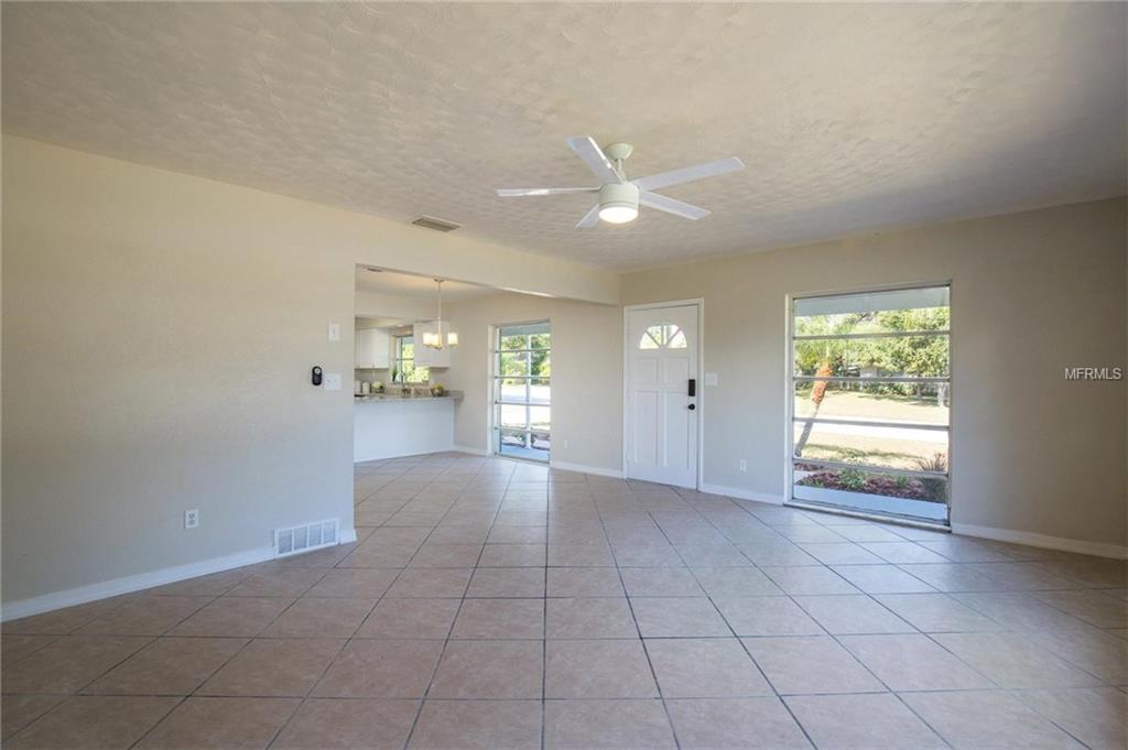 1641 GENTRY STREET, CLEARWATER, Florida 33755, 3 Bedrooms Bedrooms, 6 Rooms Rooms,2 BathroomsBathrooms,Residential,For sale,GENTRY,A4206547