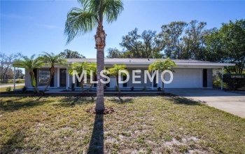 1641 GENTRY STREET, CLEARWATER, Florida 33755, 3 Bedrooms Bedrooms, 6 Rooms Rooms,2 BathroomsBathrooms,Residential,For sale,GENTRY,A4206547