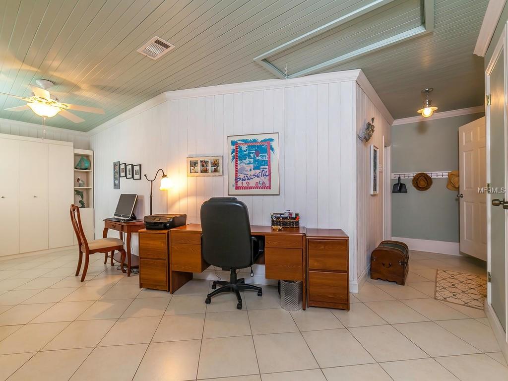 411 LYONS BAY ROAD, NOKOMIS, Florida 34275, 2 Bedrooms Bedrooms, 8 Rooms Rooms,2 BathroomsBathrooms,Residential,For sale,LYONS BAY,A4209146