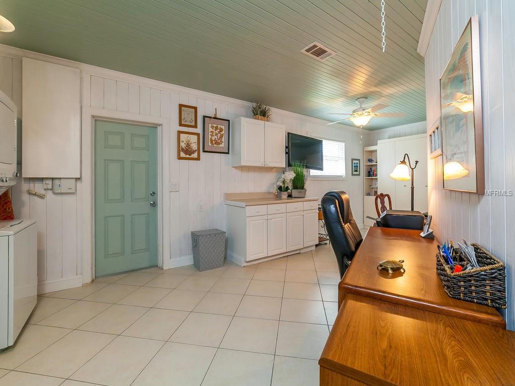 411 LYONS BAY ROAD, NOKOMIS, Florida 34275, 2 Bedrooms Bedrooms, 8 Rooms Rooms,2 BathroomsBathrooms,Residential,For sale,LYONS BAY,A4209146