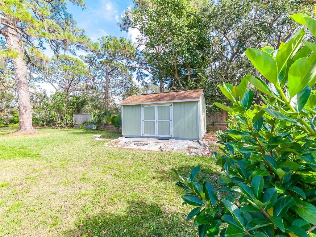 411 LYONS BAY ROAD, NOKOMIS, Florida 34275, 2 Bedrooms Bedrooms, 8 Rooms Rooms,2 BathroomsBathrooms,Residential,For sale,LYONS BAY,A4209146