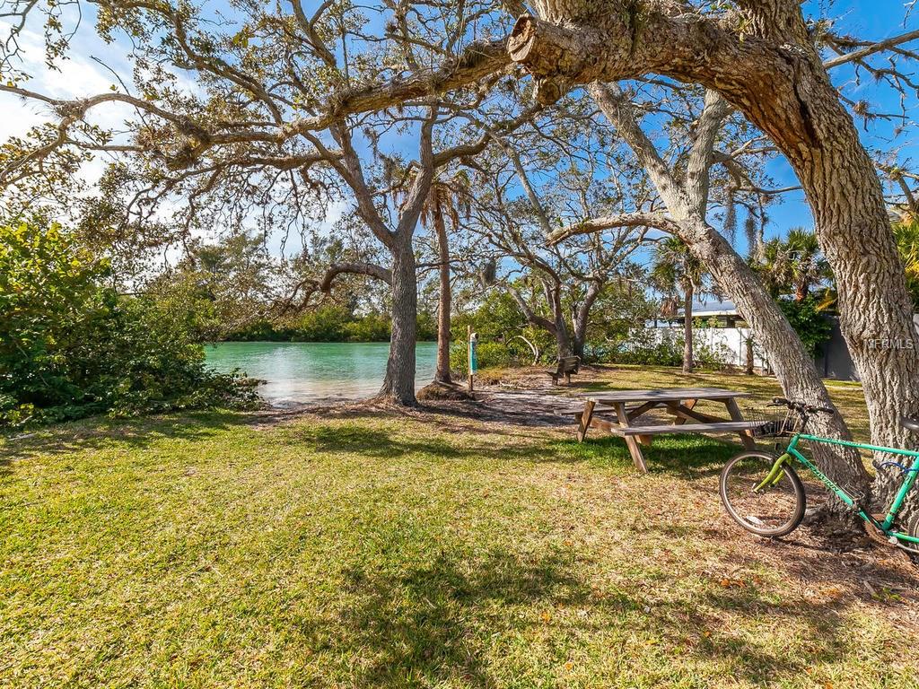 411 LYONS BAY ROAD, NOKOMIS, Florida 34275, 2 Bedrooms Bedrooms, 8 Rooms Rooms,2 BathroomsBathrooms,Residential,For sale,LYONS BAY,A4209146