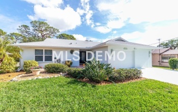 411 LYONS BAY ROAD, NOKOMIS, Florida 34275, 2 Bedrooms Bedrooms, 8 Rooms Rooms,2 BathroomsBathrooms,Residential,For sale,LYONS BAY,A4209146