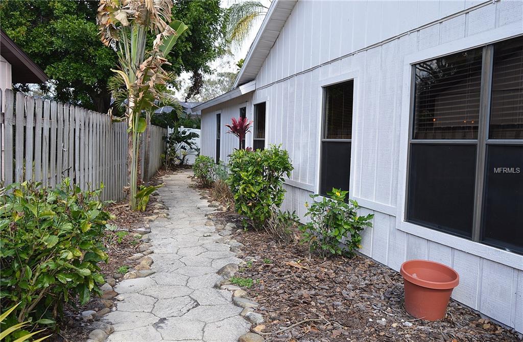 4933 81ST AVENUE TERRACE E, SARASOTA, Florida 34243, 3 Bedrooms Bedrooms, 8 Rooms Rooms,2 BathroomsBathrooms,Residential,For sale,81ST AVENUE,A4210020
