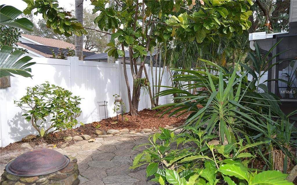 4933 81ST AVENUE TERRACE E, SARASOTA, Florida 34243, 3 Bedrooms Bedrooms, 8 Rooms Rooms,2 BathroomsBathrooms,Residential,For sale,81ST AVENUE,A4210020