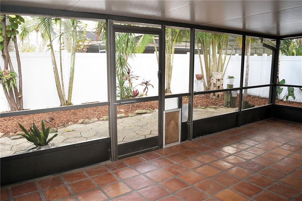 4933 81ST AVENUE TERRACE E, SARASOTA, Florida 34243, 3 Bedrooms Bedrooms, 8 Rooms Rooms,2 BathroomsBathrooms,Residential,For sale,81ST AVENUE,A4210020