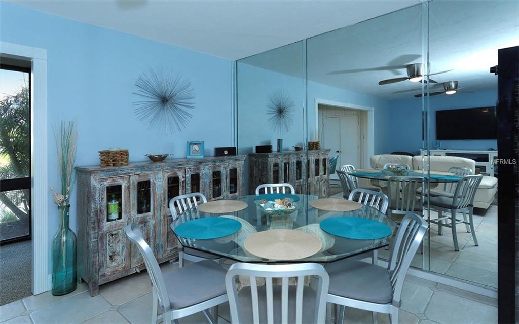 6015 W PEPPERTREE WAY, SARASOTA, Florida 34242, 2 Bedrooms Bedrooms, 5 Rooms Rooms,2 BathroomsBathrooms,Residential,For sale,PEPPERTREE,A4210091