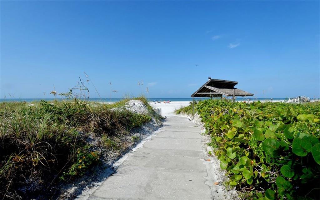 6015 W PEPPERTREE WAY, SARASOTA, Florida 34242, 2 Bedrooms Bedrooms, 5 Rooms Rooms,2 BathroomsBathrooms,Residential,For sale,PEPPERTREE,A4210091