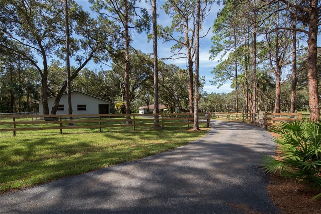 7868 SADDLE CREEK TRAIL, SARASOTA, Florida 34241, 5 Bedrooms Bedrooms, 7 Rooms Rooms,5 BathroomsBathrooms,Residential,For sale,SADDLE CREEK,A4198552