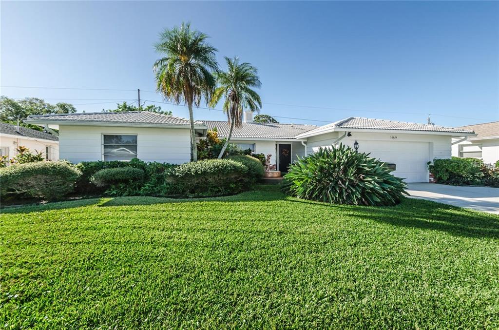 6824 14TH AVENUE N, ST PETERSBURG, Florida 33710, 3 Bedrooms Bedrooms, 4 Rooms Rooms,2 BathroomsBathrooms,Residential,For sale,14TH,U7837185