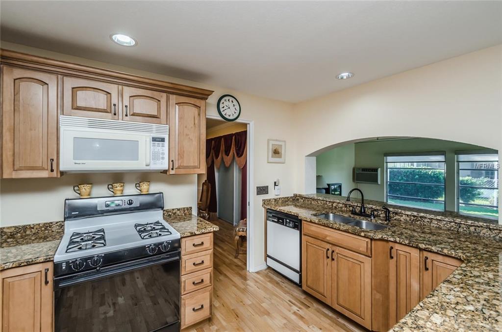 6824 14TH AVENUE N, ST PETERSBURG, Florida 33710, 3 Bedrooms Bedrooms, 4 Rooms Rooms,2 BathroomsBathrooms,Residential,For sale,14TH,U7837185