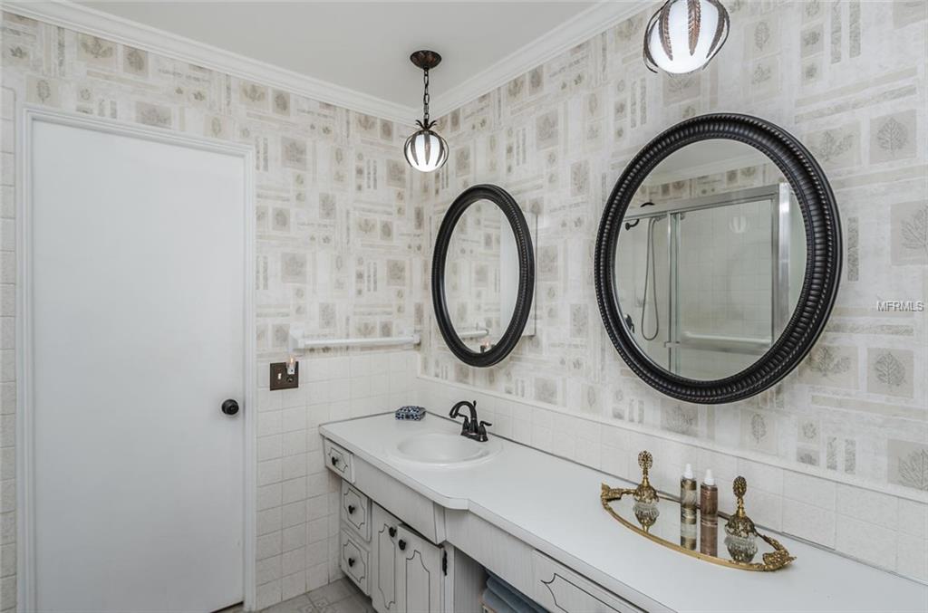 6824 14TH AVENUE N, ST PETERSBURG, Florida 33710, 3 Bedrooms Bedrooms, 4 Rooms Rooms,2 BathroomsBathrooms,Residential,For sale,14TH,U7837185