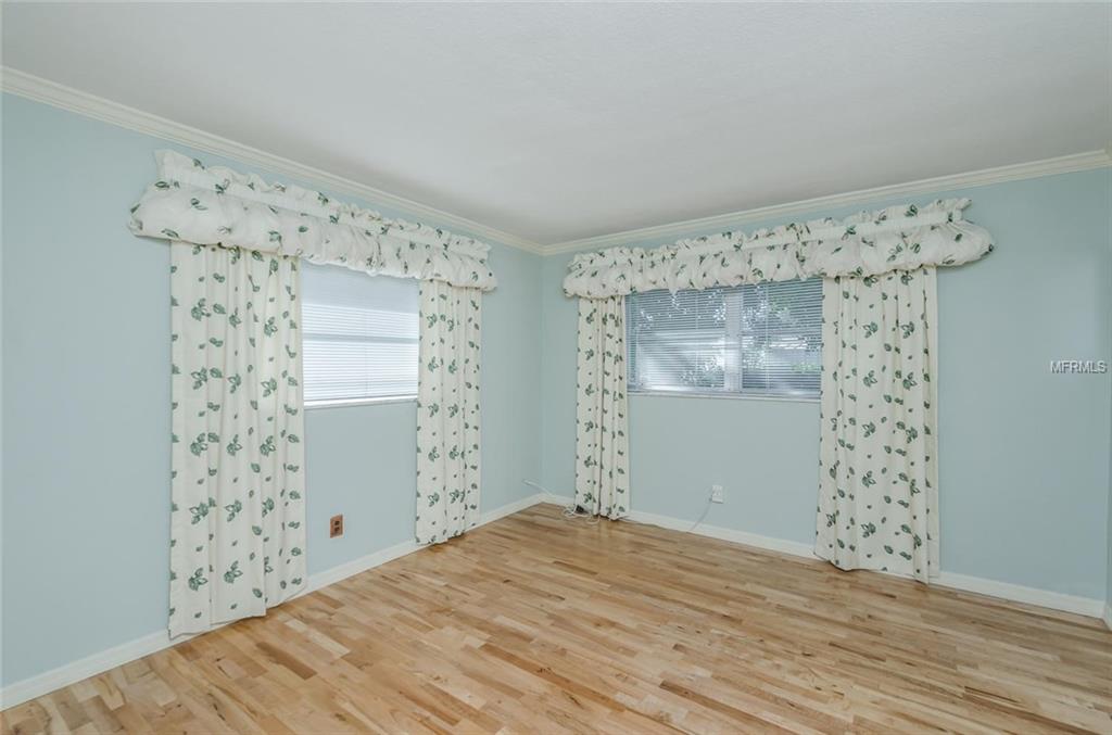 6824 14TH AVENUE N, ST PETERSBURG, Florida 33710, 3 Bedrooms Bedrooms, 4 Rooms Rooms,2 BathroomsBathrooms,Residential,For sale,14TH,U7837185