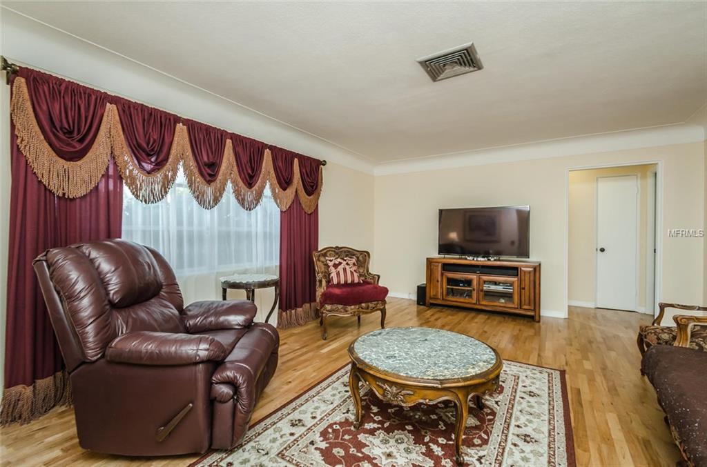 6824 14TH AVENUE N, ST PETERSBURG, Florida 33710, 3 Bedrooms Bedrooms, 4 Rooms Rooms,2 BathroomsBathrooms,Residential,For sale,14TH,U7837185