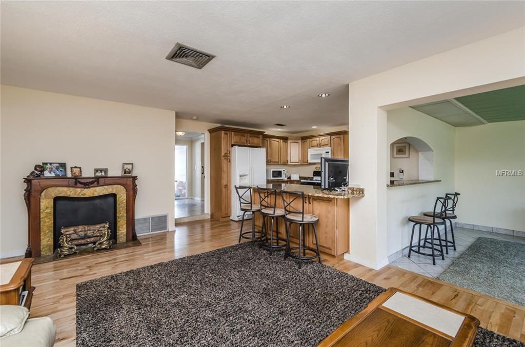 6824 14TH AVENUE N, ST PETERSBURG, Florida 33710, 3 Bedrooms Bedrooms, 4 Rooms Rooms,2 BathroomsBathrooms,Residential,For sale,14TH,U7837185